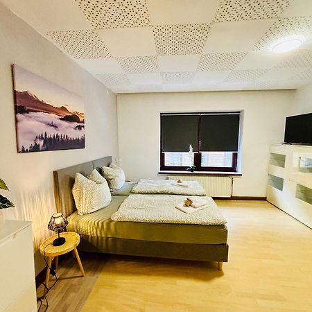 Harmony - Ganzes Appartement 3 Schlafzimmer City Майнинген Экстерьер фото